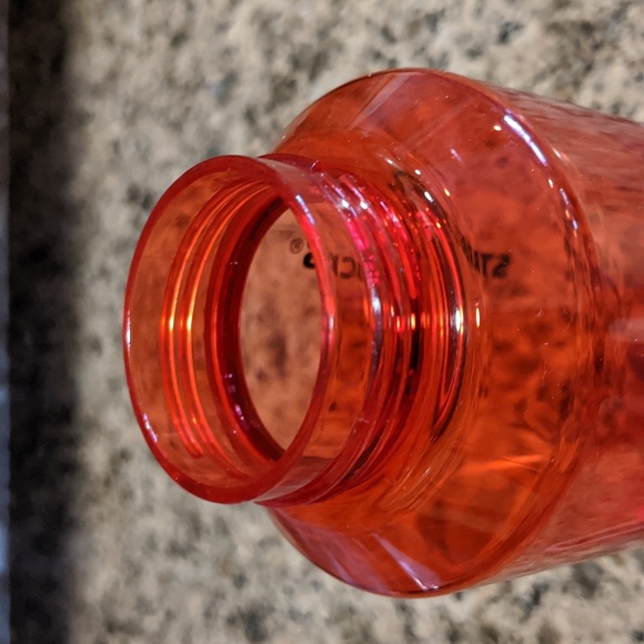 Starbucks Christmas Holiday 2021 Pink Tree Plastic Water Bottle 24oz lightweight - Picture 4 of 8